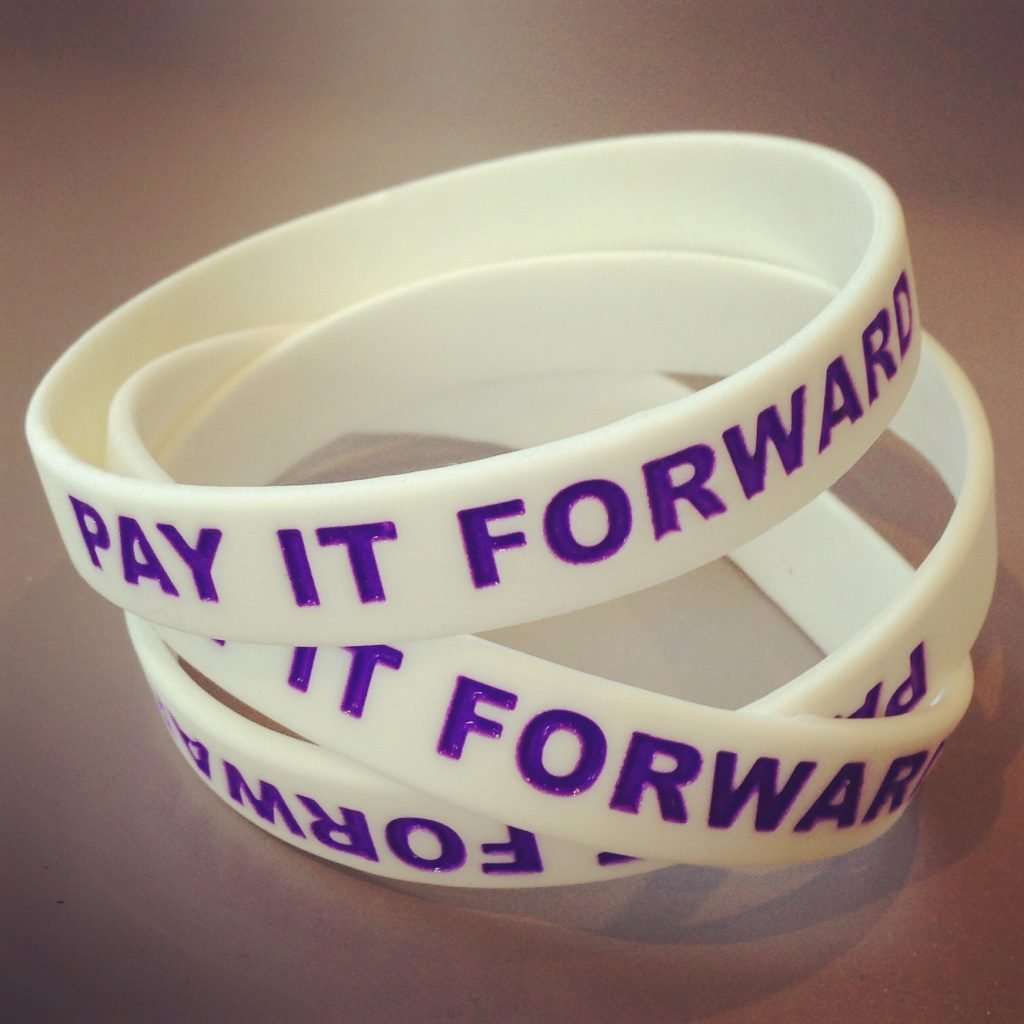 PayItFroward-Wristbands-RandomActsOfKindness